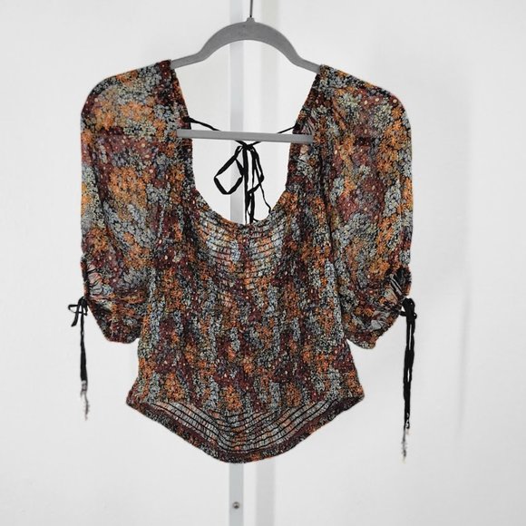 FREE PEOPLE Smocked Puff Sleeve Crop Top Sz L NEW - Picture 8 of 11